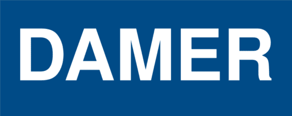 Damer-skylten har storleken 250x100mm och tillverkas i materialet sticker. Denna standardskylt kan anpassas så att du kan skapa din egen version av skylten.